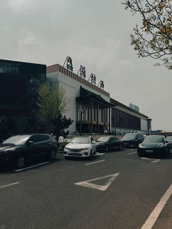 空间重构方法论：潍坊西服务区如何用设计思维解锁商业价值密码