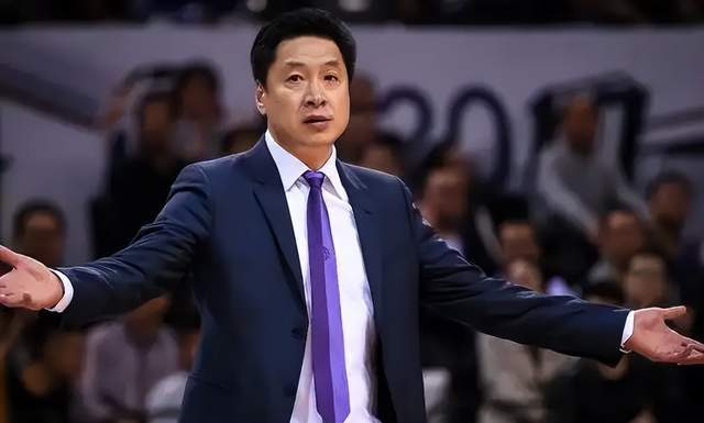  CBA默契球事件深度复盘：利益博弈下的职业底线与更衣室失控 体育新闻