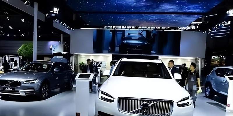  技术演进视角下的豪华车市场重构：二线品牌的结构性困境与国产新能源的价值跃迁 汽车科技